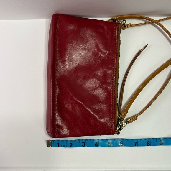 HOBO Darcy Convertible Crossbody/Wristlet - fuschia - Picture 11 of 15